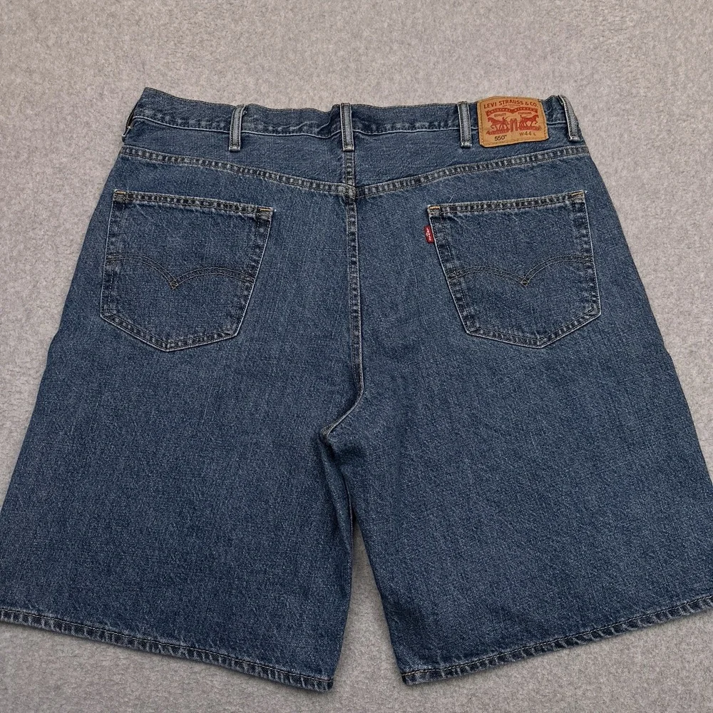 Levis 550 Jean Shorts Men 42 Relaxed Fit 10